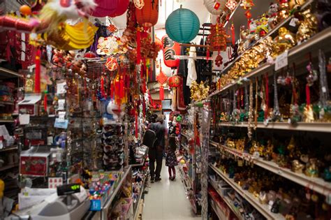 whats stores are in china town